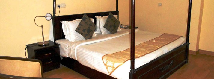 862/The White Klove - New Delhi 05.jpg